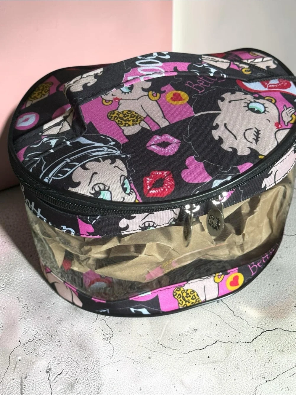 Betty Boop Black and Pink Clear Round Cosmetic Case and Keychain NEW